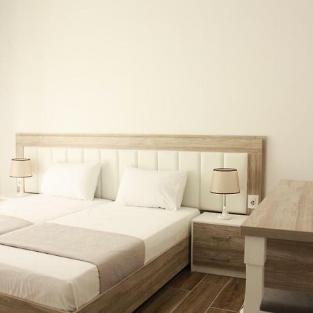 Alexandra'S Apartments Σαράντα Εξωτερικό φωτογραφία