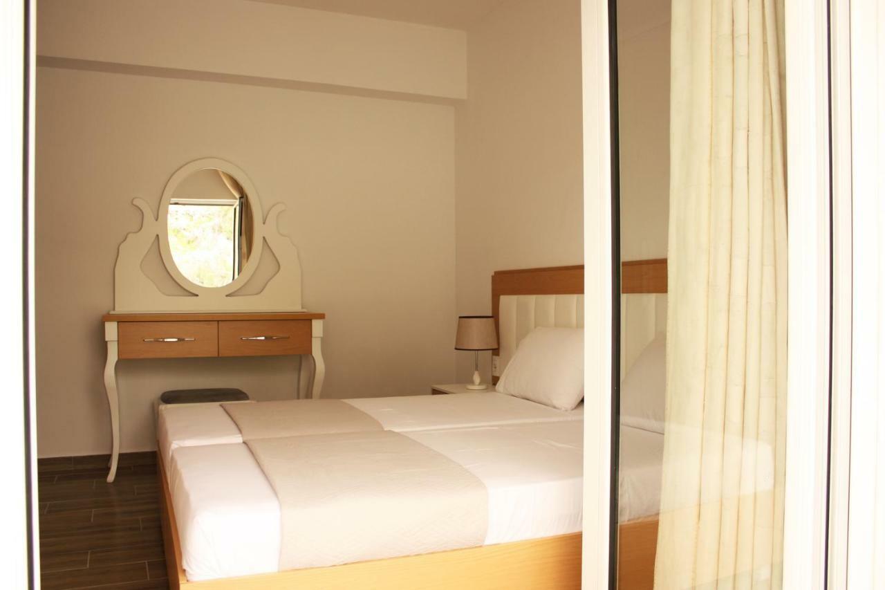 Alexandra'S Apartments Σαράντα Εξωτερικό φωτογραφία